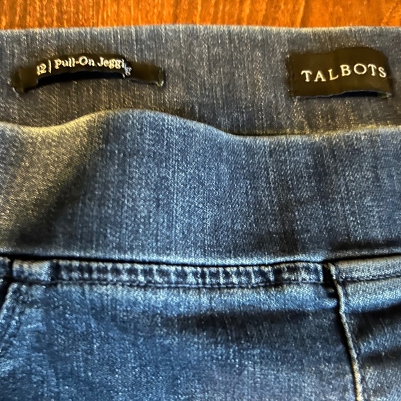 Talbots, size 12, pull-on jeggings - Picture 5 of 8